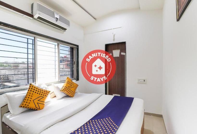 Hotel Vaccinated Staff Spot On 71472  Atithi