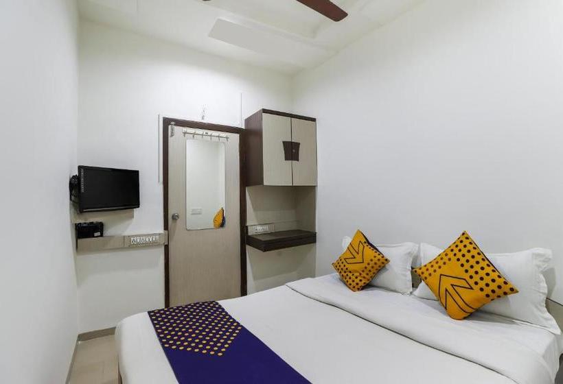 Hotel Vaccinated Staff Spot On 71472  Atithi