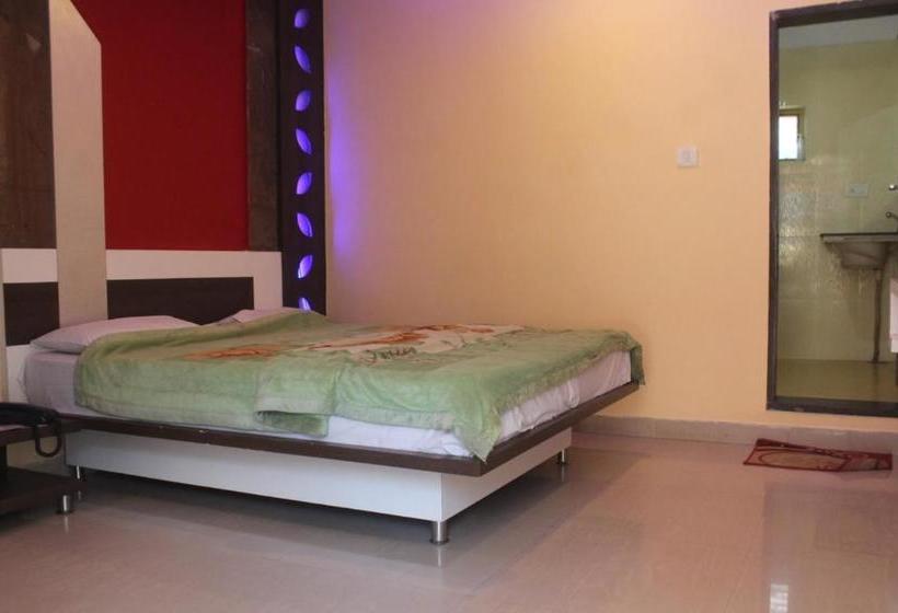 Отель Stayapart  Mooljis Mount Abu