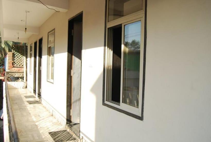 Отель Stayapart  Mooljis Mount Abu