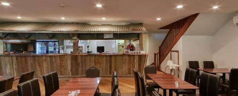 Отель The Grand Halls Gap