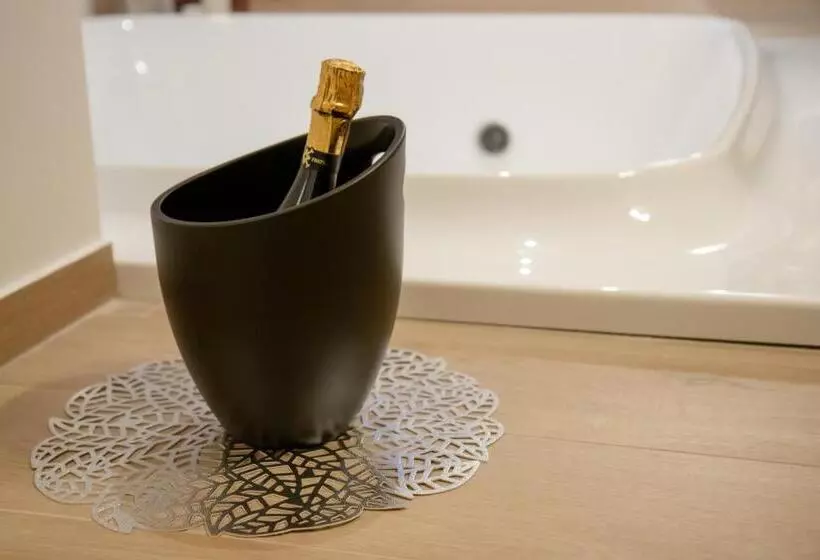 Suite 123 Luxury B&b Con Jacuzzi