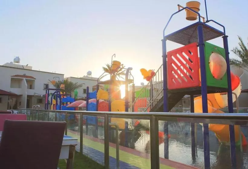 Al Khuzama Resort