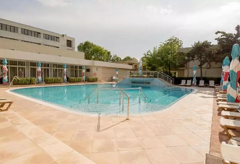 Hotelli Club De Vacanta Mediterraneo