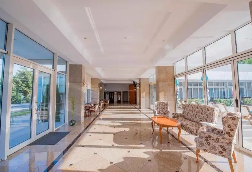 Hotelli Club De Vacanta Mediterraneo