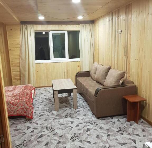 هتل Jrahars Resort