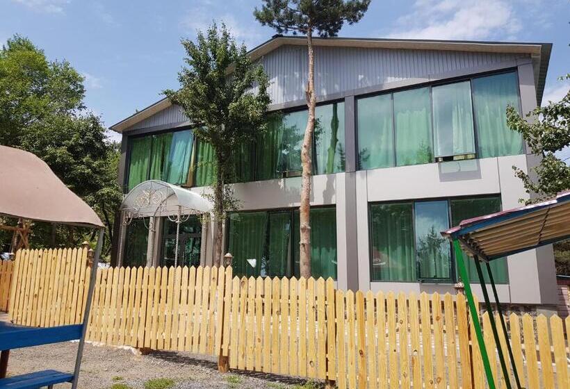 هتل Jrahars Resort