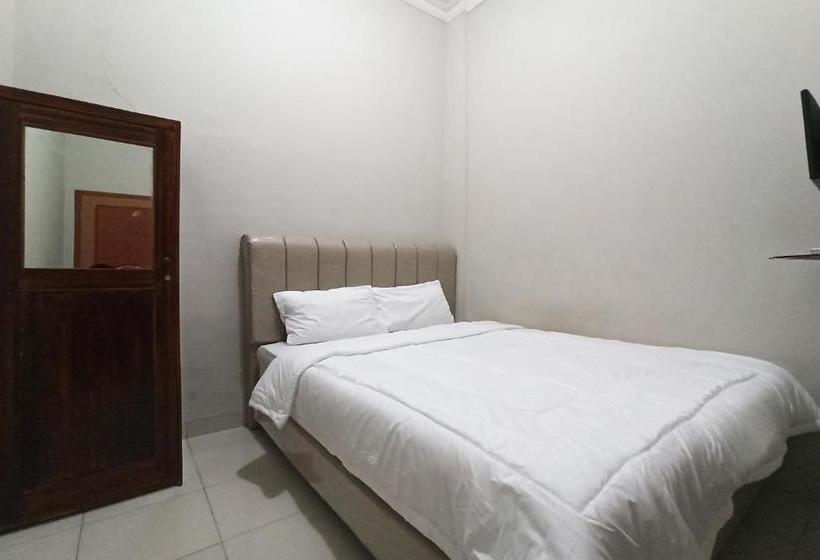 هتل Oyo 3761 Djayatama Guest House