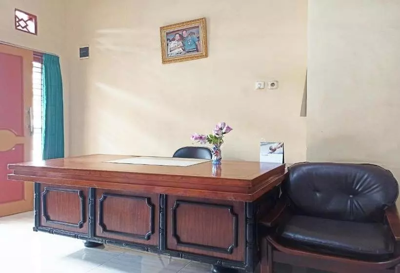 ホテル Oyo 3761 Djayatama Guest House