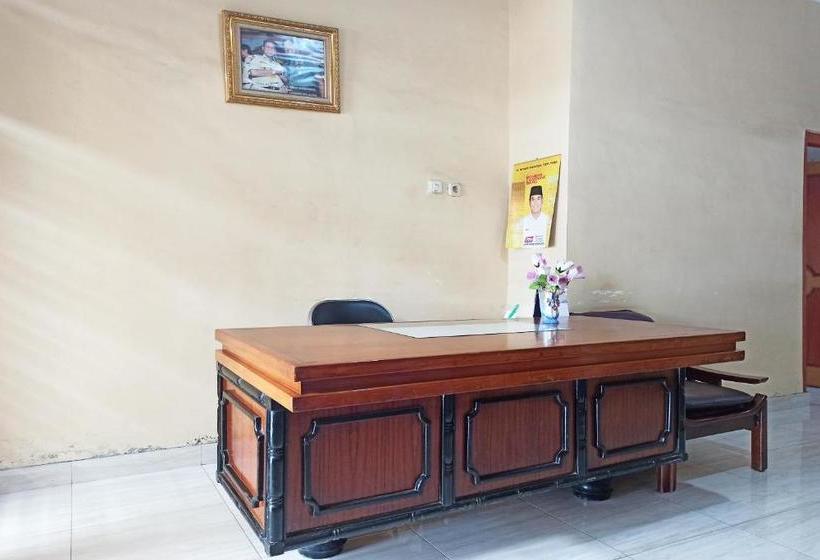 هتل Oyo 3761 Djayatama Guest House