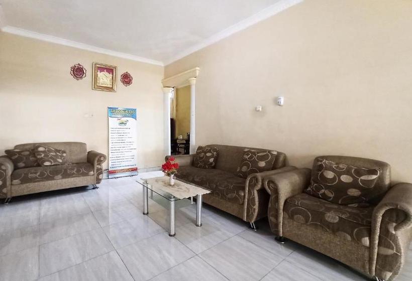 هتل Oyo 3761 Djayatama Guest House