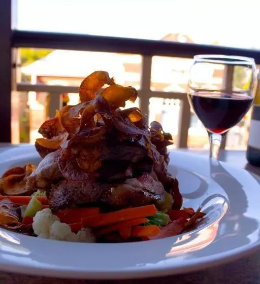 ホテル The Bridgetown