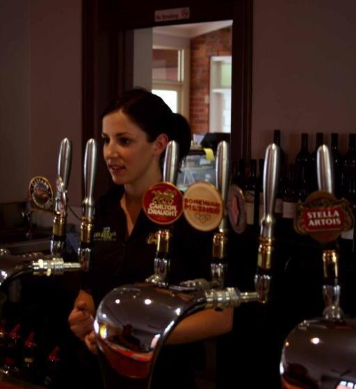 酒店 The Bridgetown