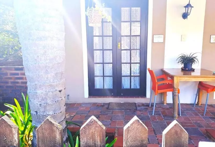 پانسیون Old Mill Guest House