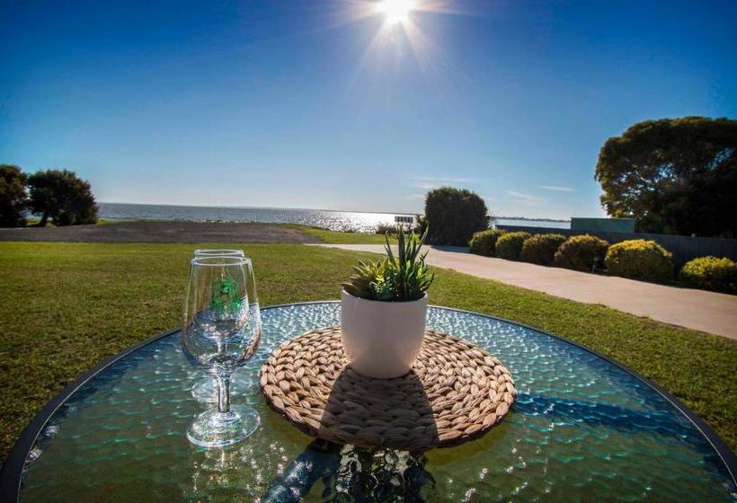 ペンション Pelican Perch Retreat