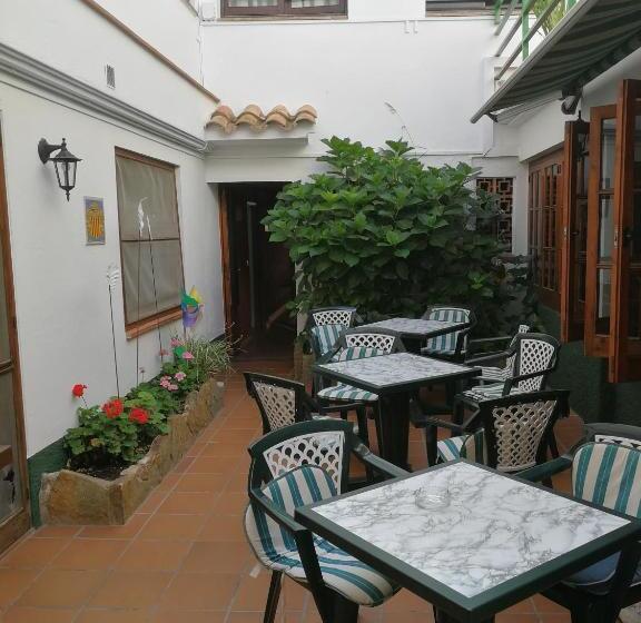 פנסיון Pensio Can Fabrellas