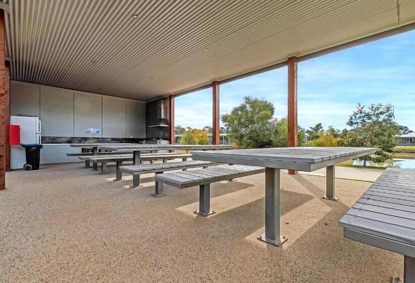 リゾートホテル Discovery Parks   Moama Waters