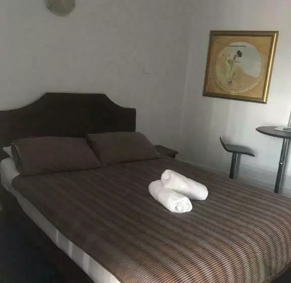 The Flinders Hotel Motel Port Augusta