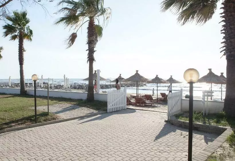 Umami Beach Resort