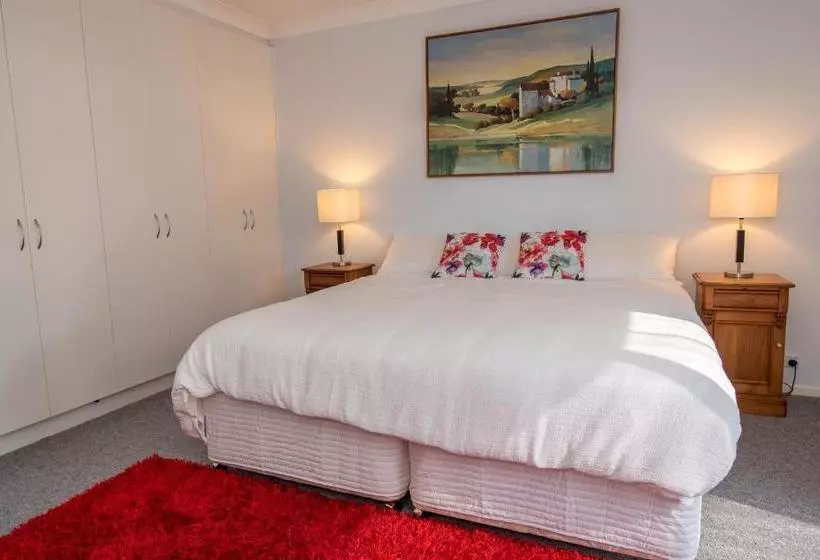 Aamiaismajoitus (B&B) Canberra S White House