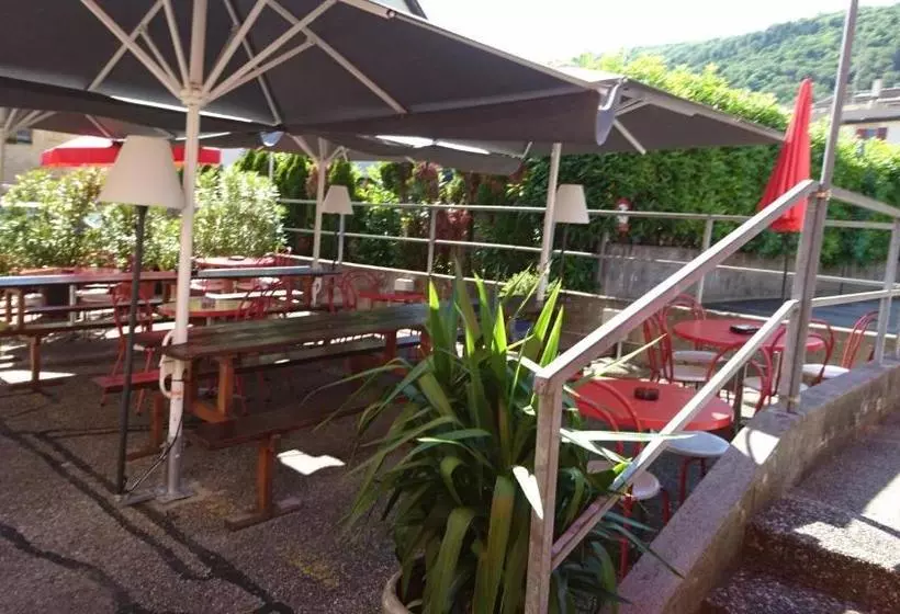 Hotelli Hôtel De La Croix Blanche