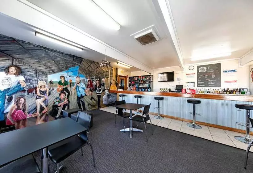 ホテル Nullarbor Roadhouse