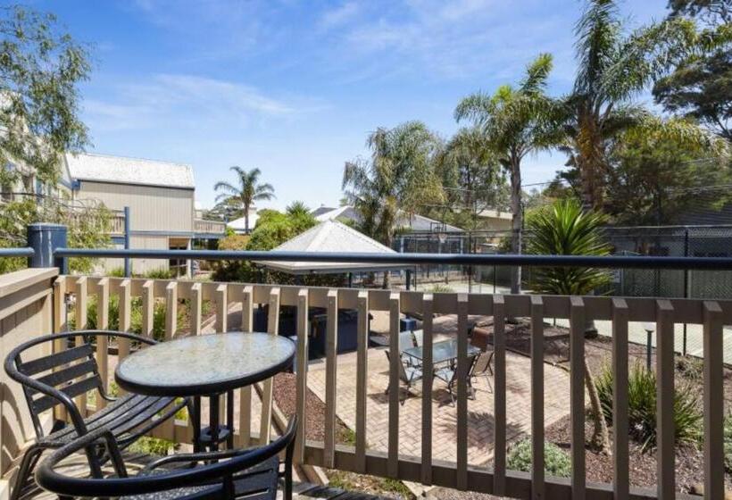 Island Breeze Resort