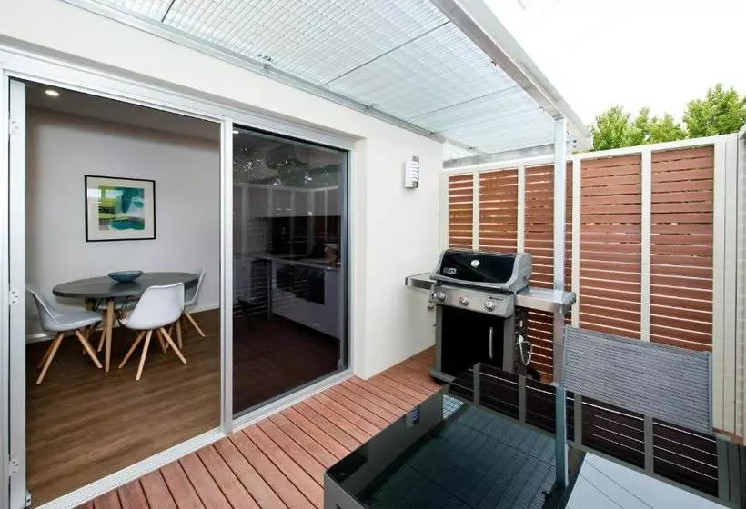 Loxton Courthouse Apartments