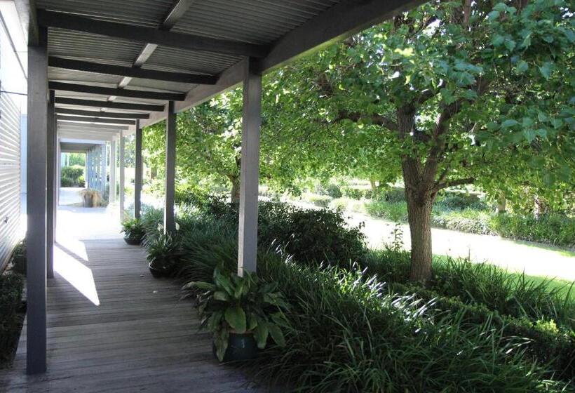 膳宿费 Belvoir Pavilions Near Berry