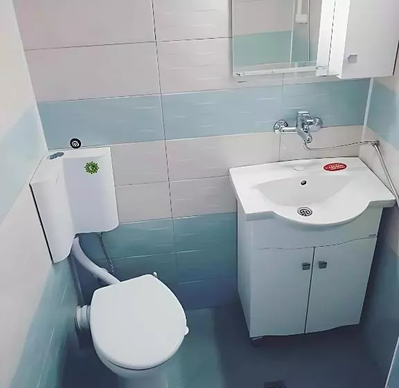 پانسیون Guesthouse Flora