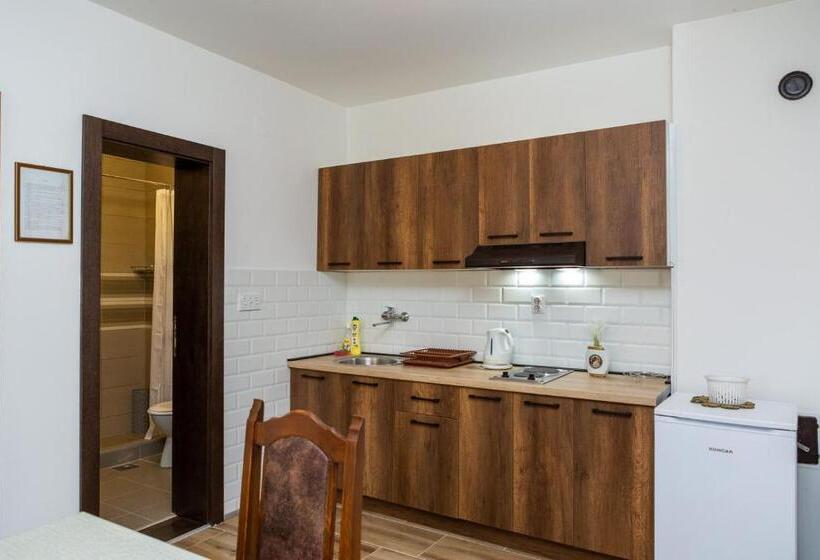 پانسیون Smeštaj Luka