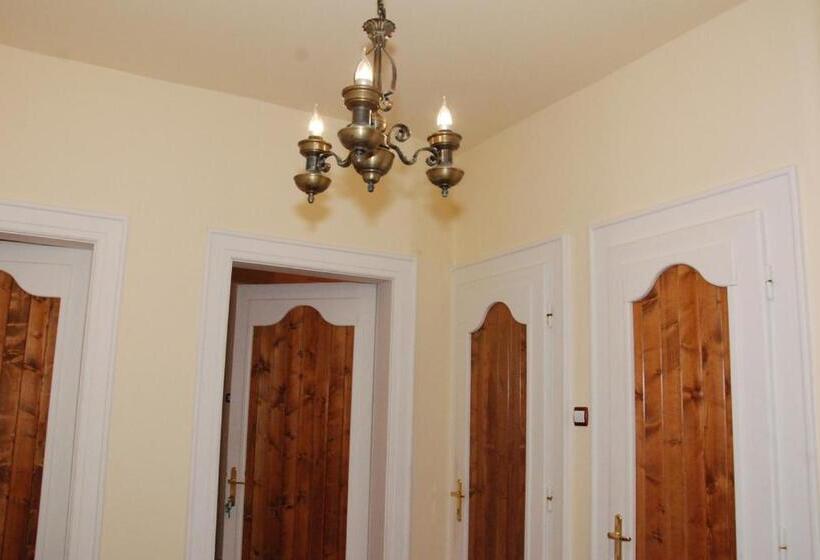 پانسیون Vila Nicoleta