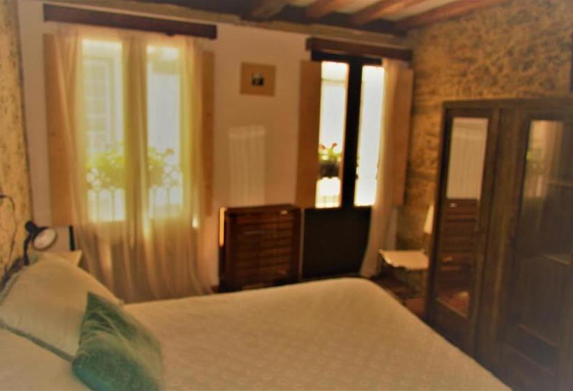 پانسیون Casa Apilladeira