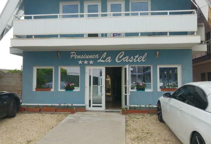 Pensiunea La Castel   Piscina Incalzita