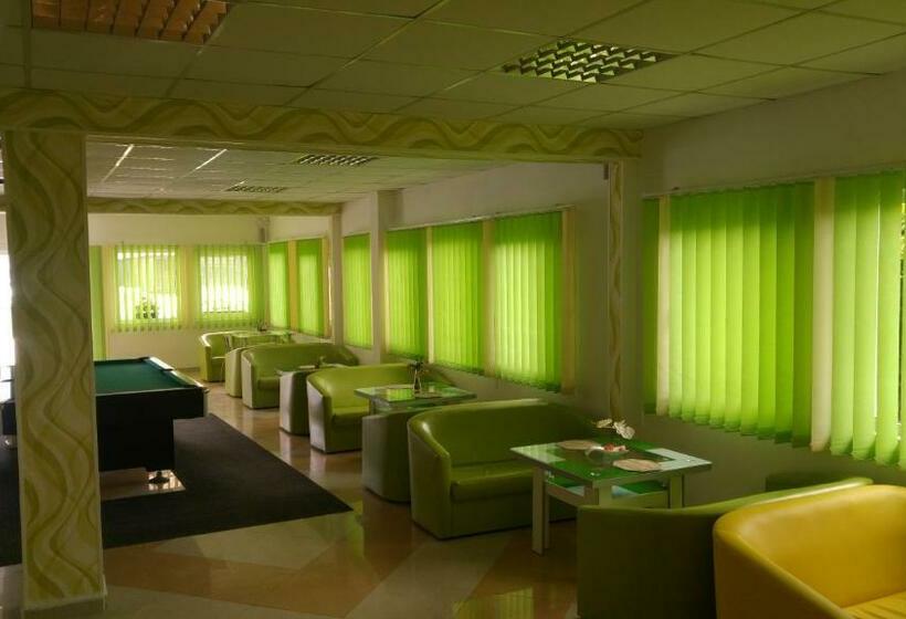 Pensiunea La Castel   Piscina Incalzita