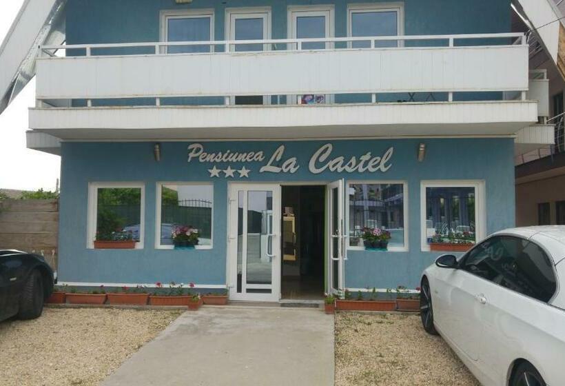 Pensiunea La Castel   Piscina Incalzita