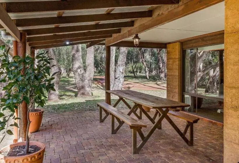 The Grove Distillery & Brewery