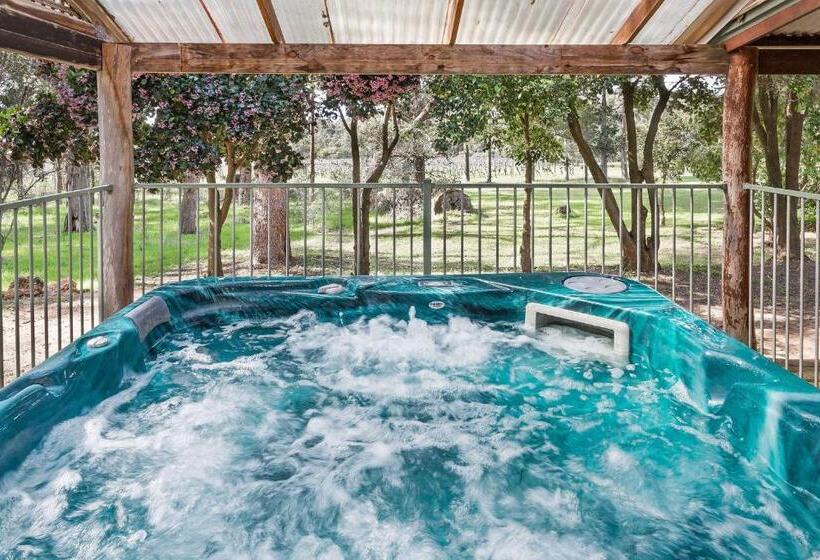 The Grove Distillery & Brewery