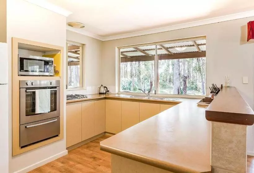 The Grove Distillery & Brewery