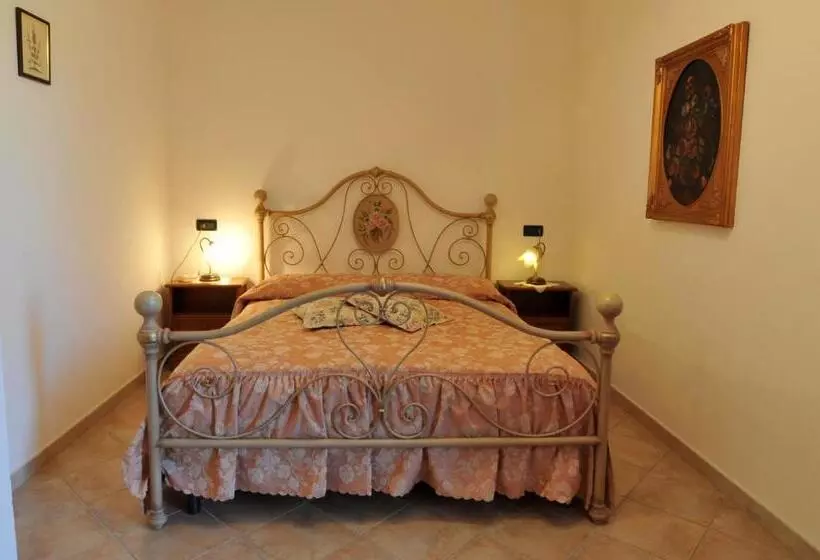 ホテル Agriturismo Cascina Varìe