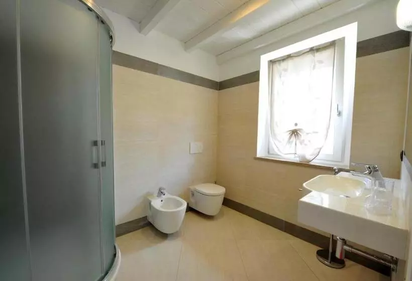 ホテル Agriturismo Cascina Varìe