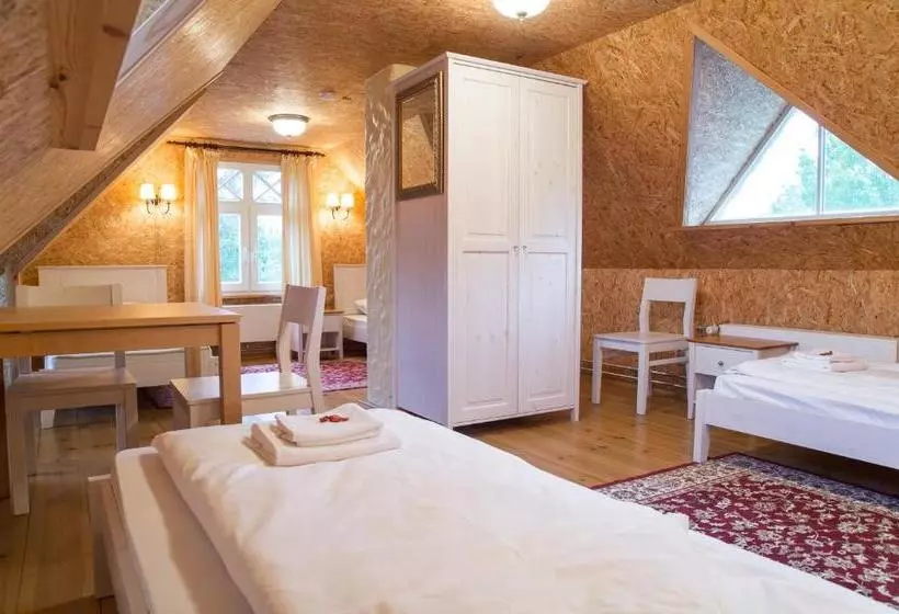 پانسیون Posti Hostel