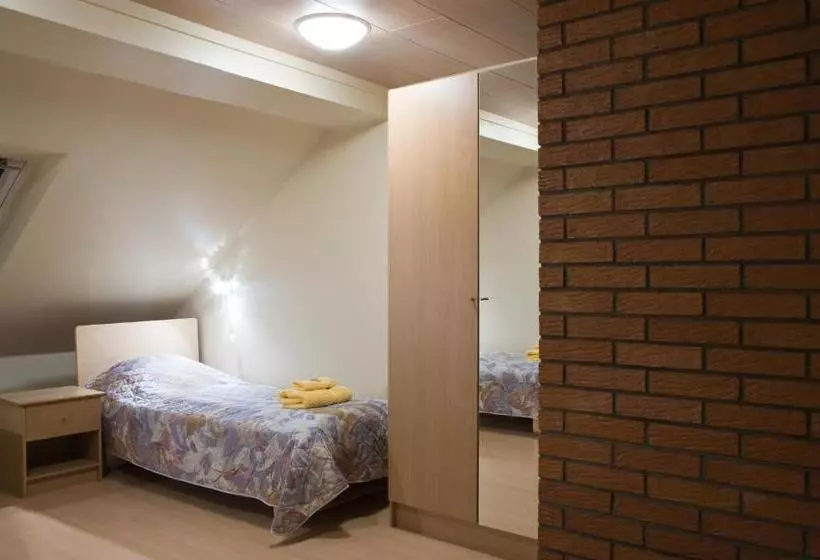 پانسیون Posti Hostel