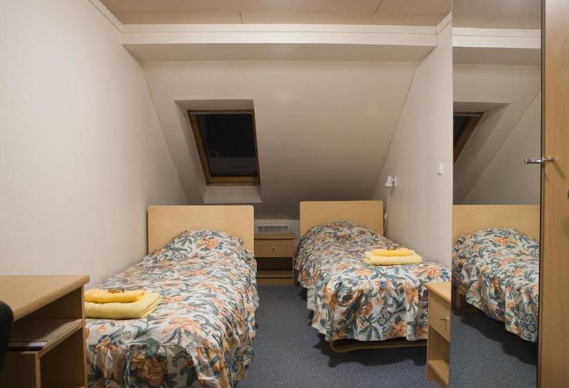 پانسیون Posti Hostel