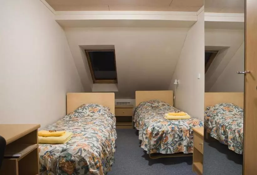 پانسیون Posti Hostel