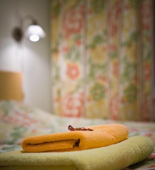 پانسیون Posti Hostel