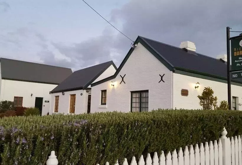 Majatalo Richmond Barracks