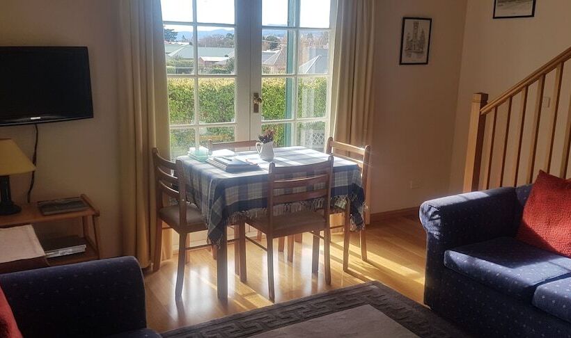 ペンション Richmond Barracks