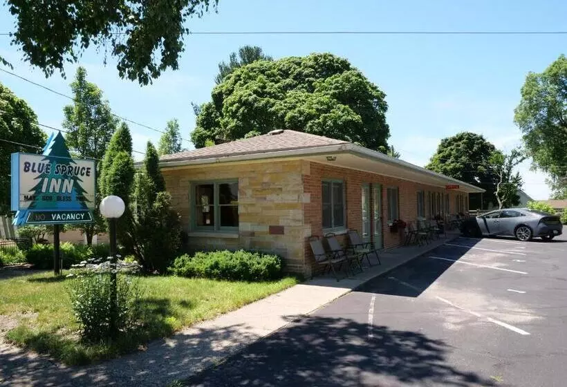 Retkeilymaja Ludington Blue Spruce Inn