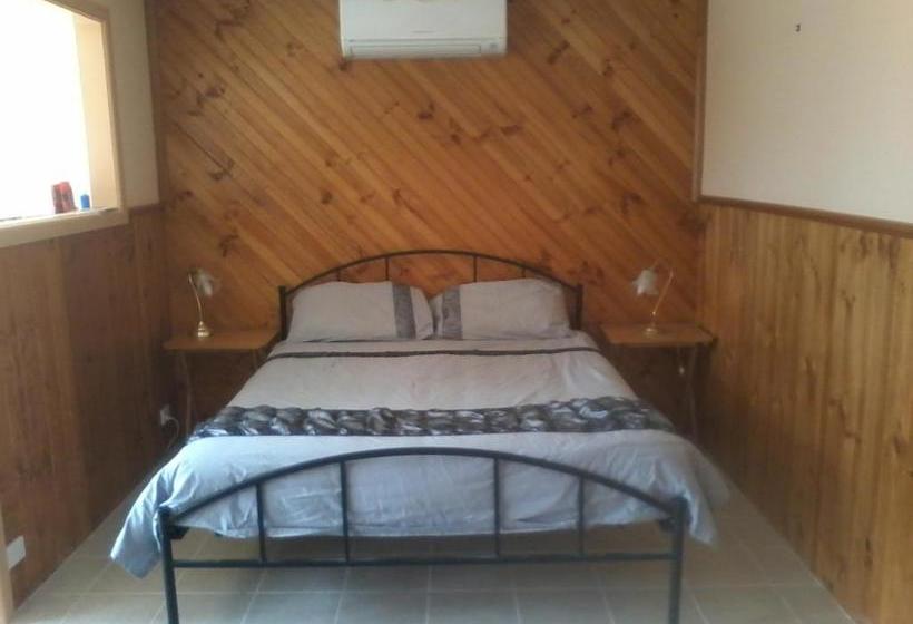 צימר Friends In Harcourt North